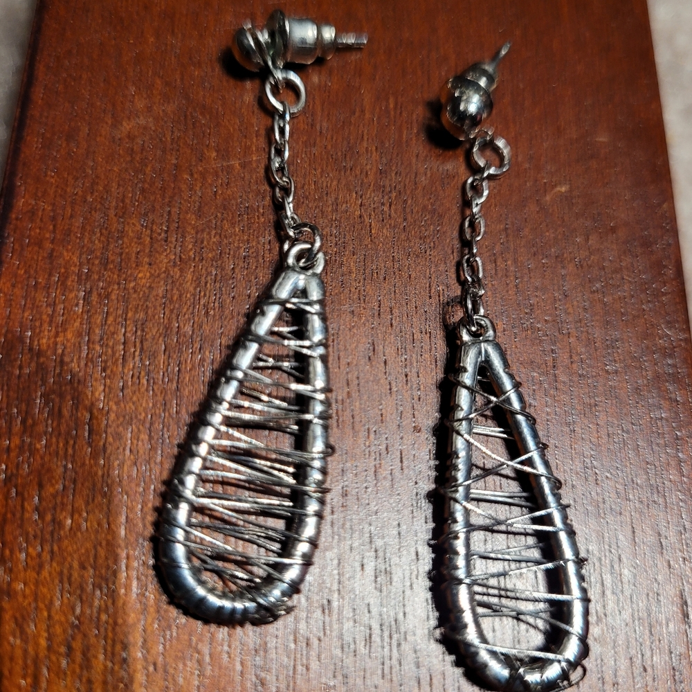 Stud backer drop earringa